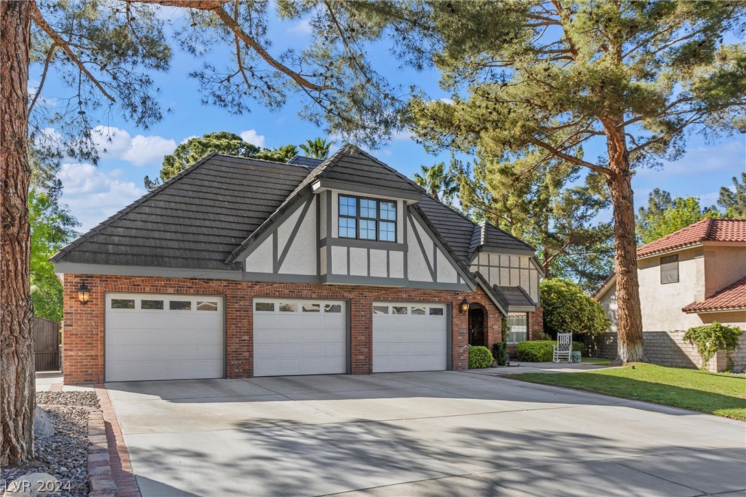 Photo 6 of 61 of 43 Pheasant Ridge Drive house