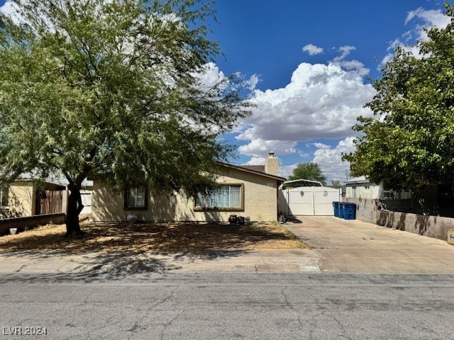 Photo 1 of 2 of 122 Beech Street house