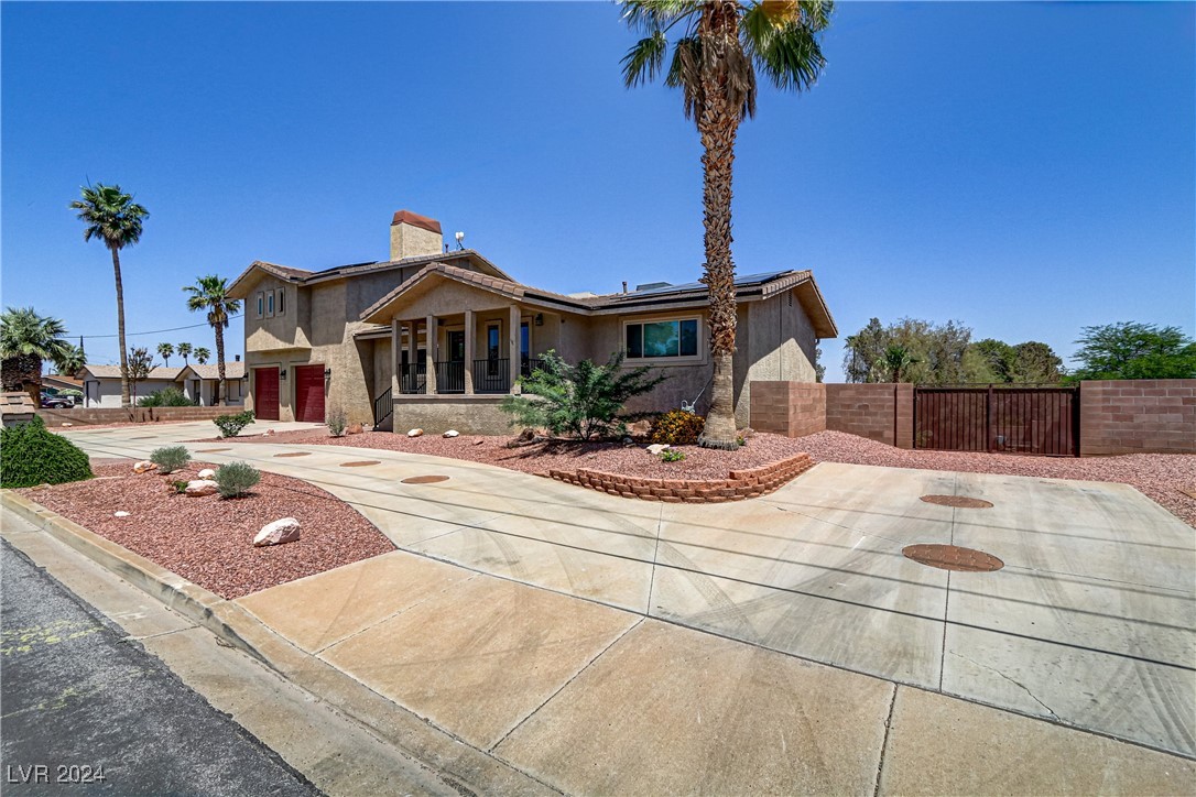 Photo 4 of 58 of 260 E Desert Rose Drive house