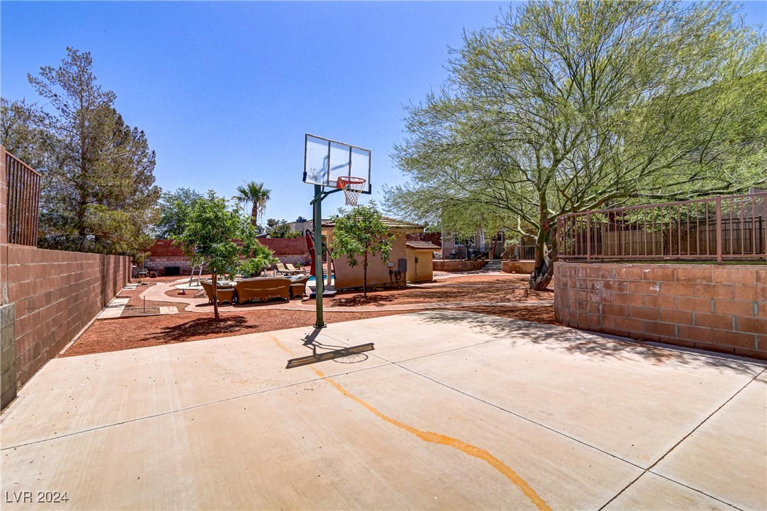 Photo 46 of 58 of 260 E Desert Rose Drive house