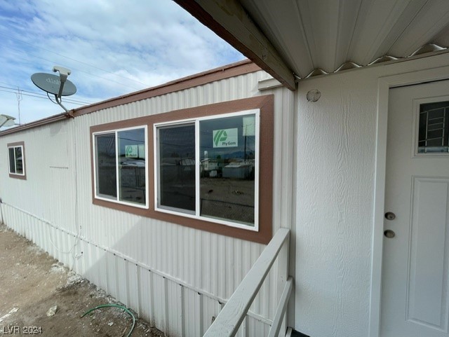 Photo 4 of 15 of 223 Mojave Lane mobile home