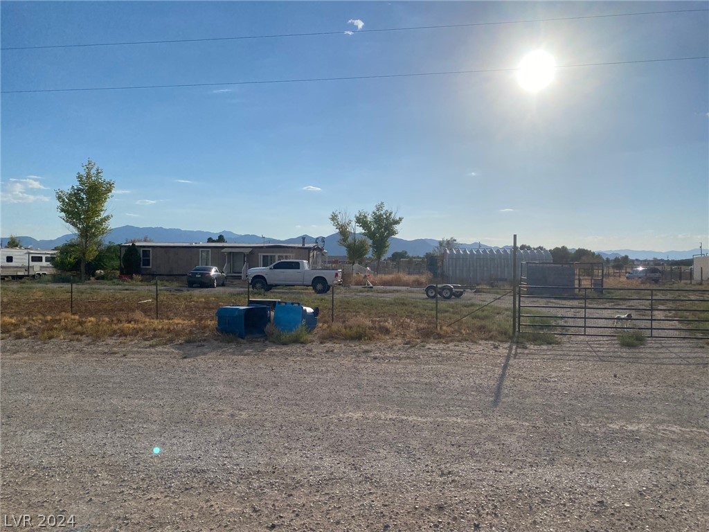 Photo 4 of 14 of 1675 Peoria Street mobile home