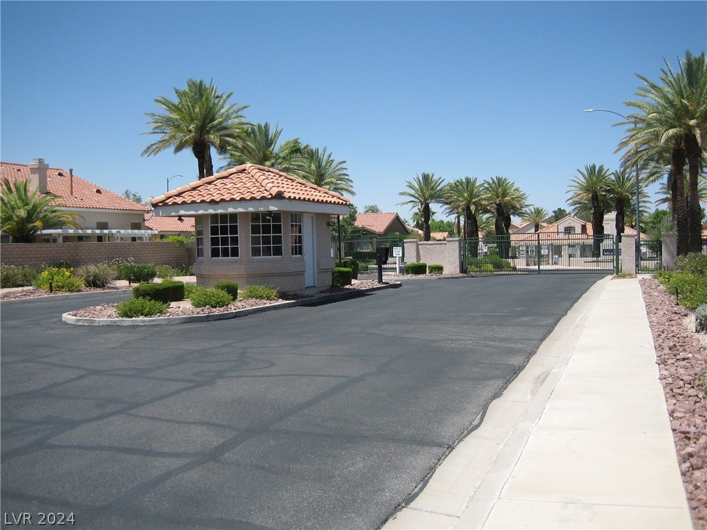 Photo 8 of 10 of 7955 Canto Avenue house