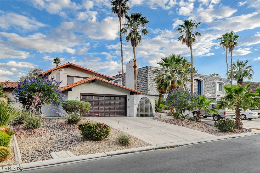 Photo 2 of 38 of 945 Vegas Valley Drive townhome