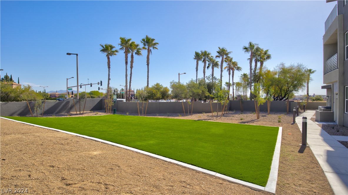 Photo 6 of 41 of 11472 Roaring Peak Drive townhome