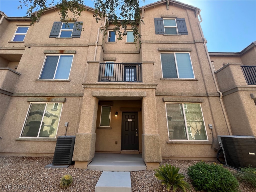 Photo 5 of 48 of 4591 Woolcomber Street townhome