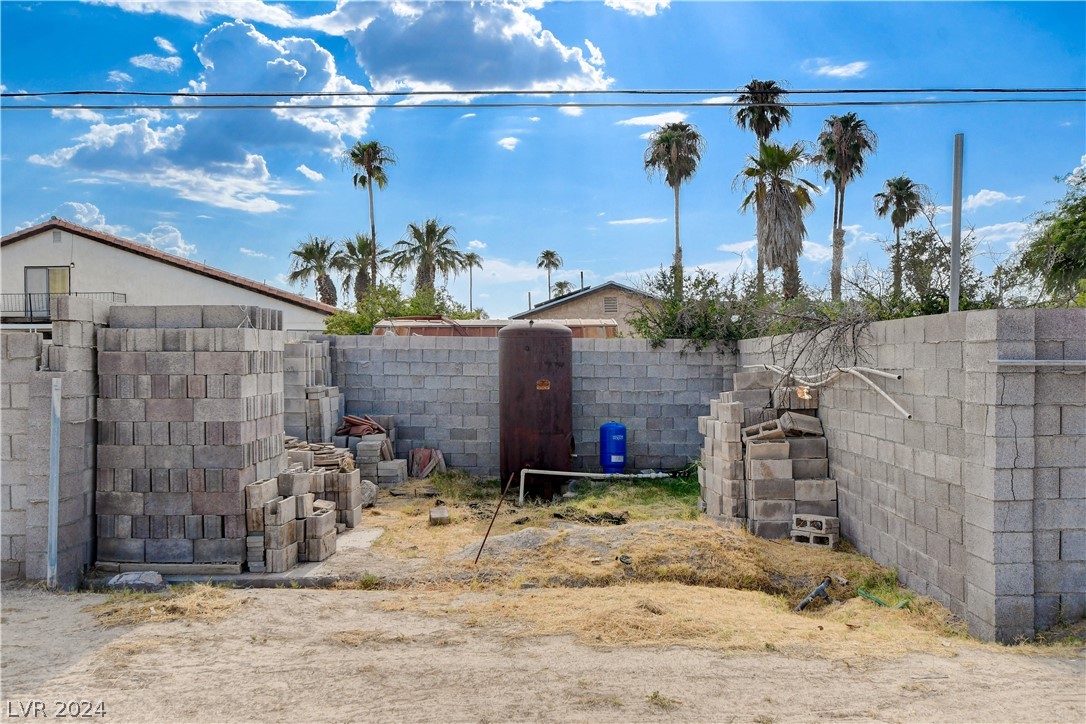 Photo 47 of 49 of 1590 Rawhide Street house