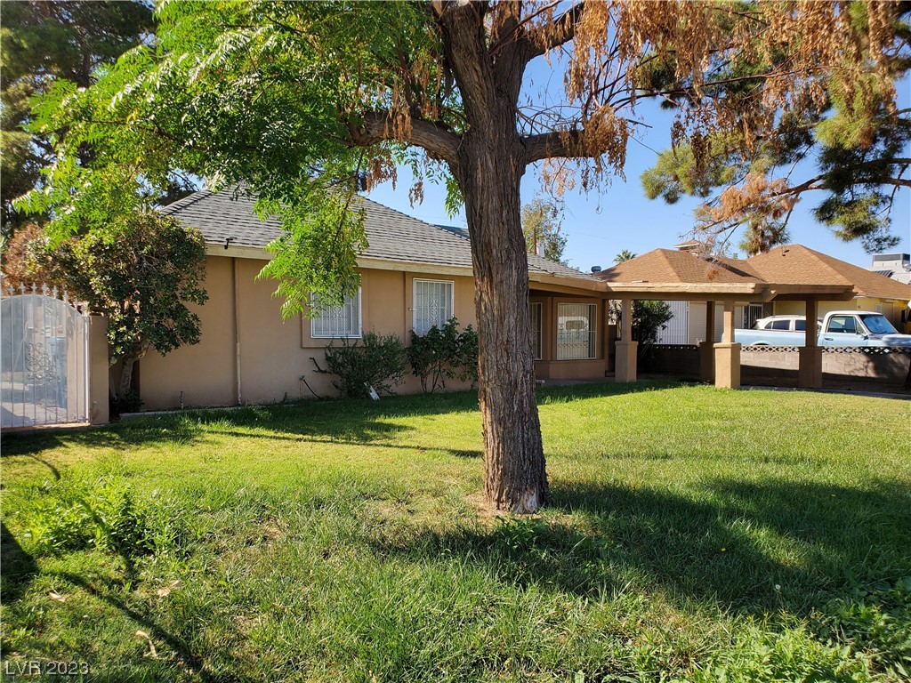 Photo 2 of 42 of 1020 Wengert Avenue house