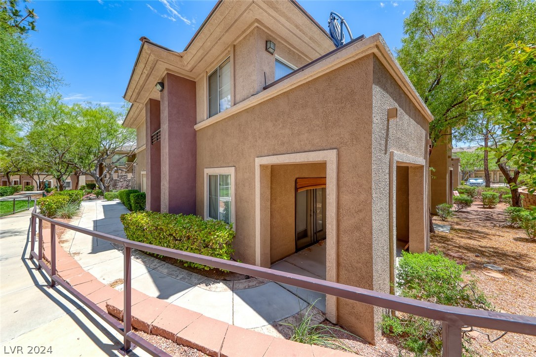 Photo 3 of 39 of 673 Peachy Canyon Circle 103 townhome