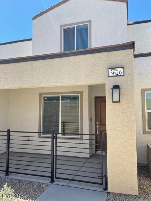 Photo 3 of 14 of 3626 Hestia Avenue townhome