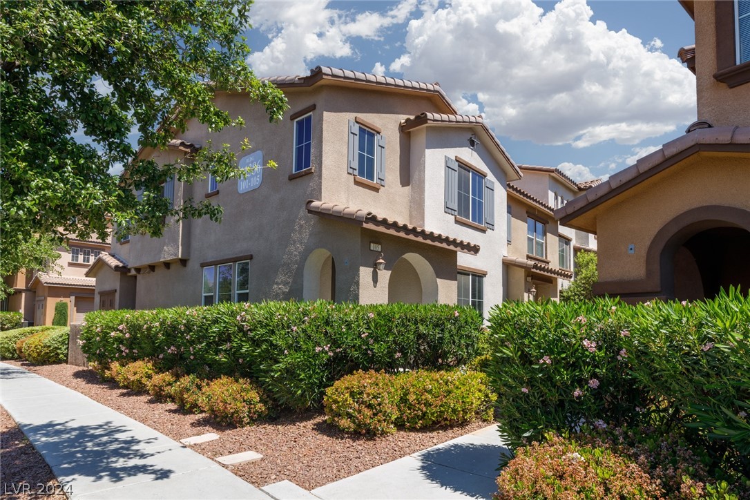 Photo 1 of 22 of 11386 Belmont Lake Drive 102 townhome