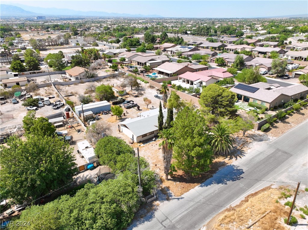 Photo 15 of 15 of 6645 E Desperado Street house