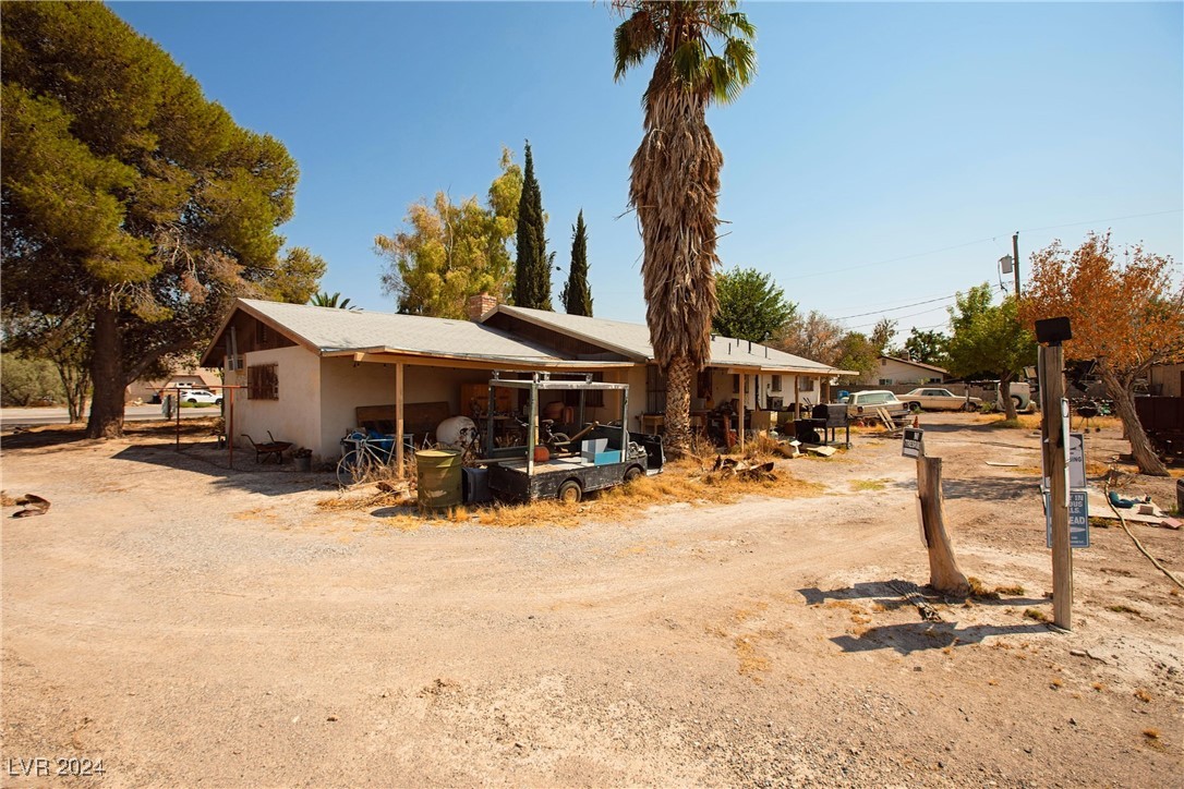 Photo 5 of 15 of 6645 E Desperado Street house