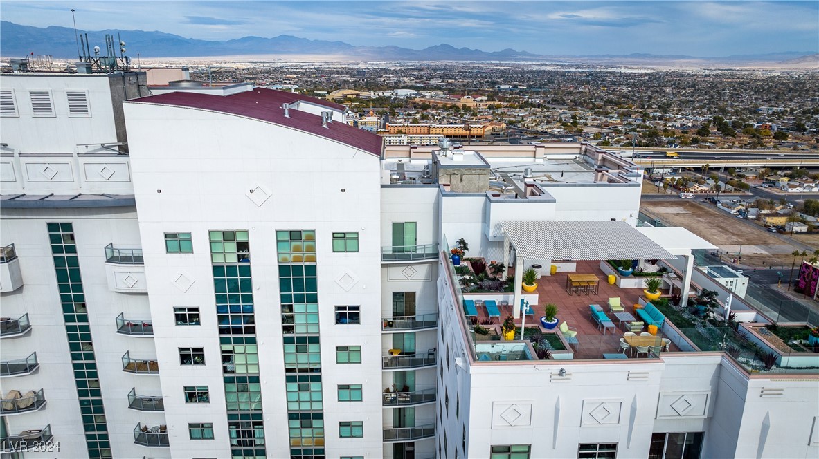 Photo 4 of 32 of 150 Las Vegas Boulevard 1005 condo