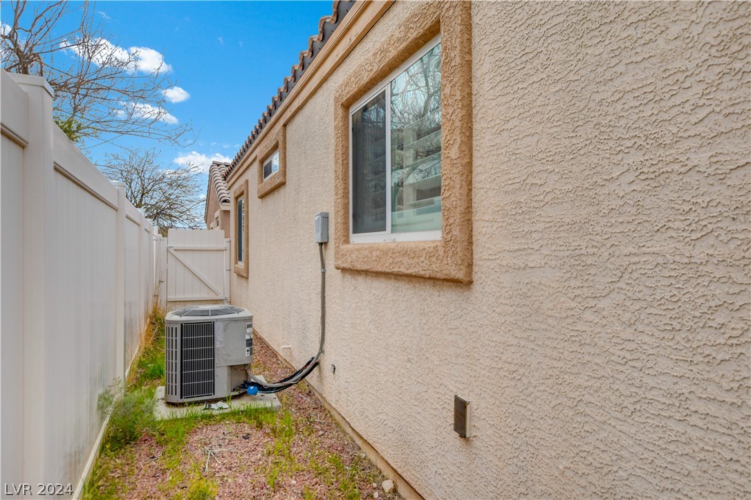 Photo 46 of 49 of 9292 Vervain Court townhome