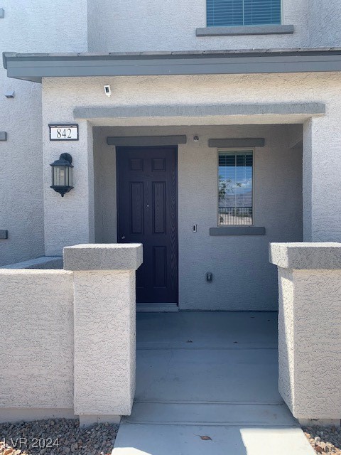 Photo 1 of 21 of 842 Star Estates Avenue townhome