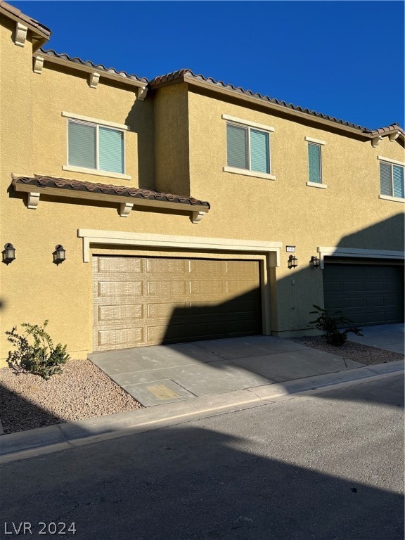 Photo 1 of 39 of 6546 Silver Estates Avenue townhome