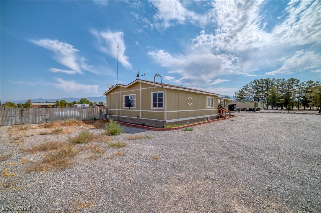 Photo 3 of 31 of 1270 Casey Road mobile home