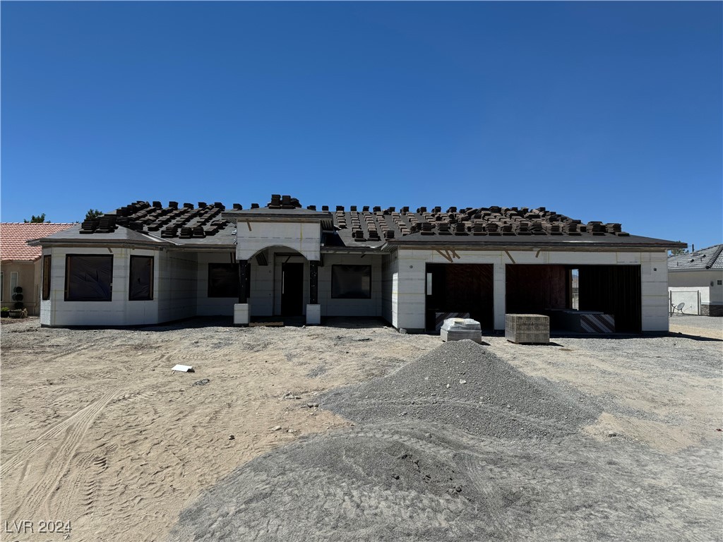 Photo 1 of 4 of 3080 S Prairie Avenue house