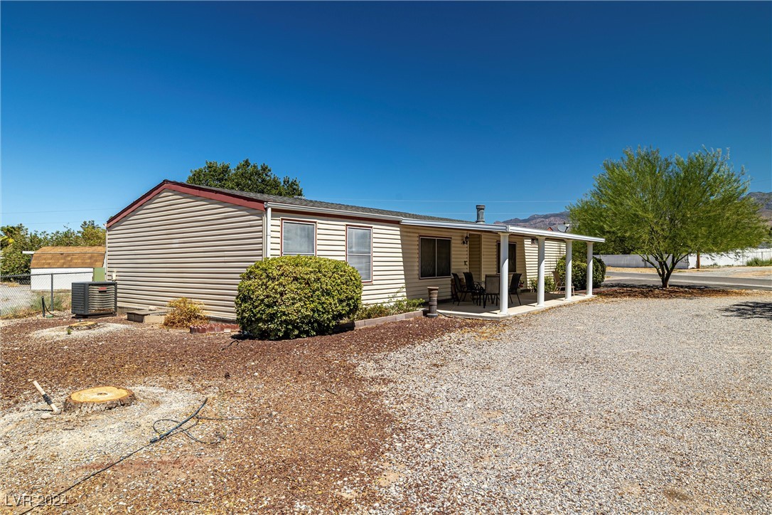 Photo 6 of 30 of 590 E Simkins Road mobile home