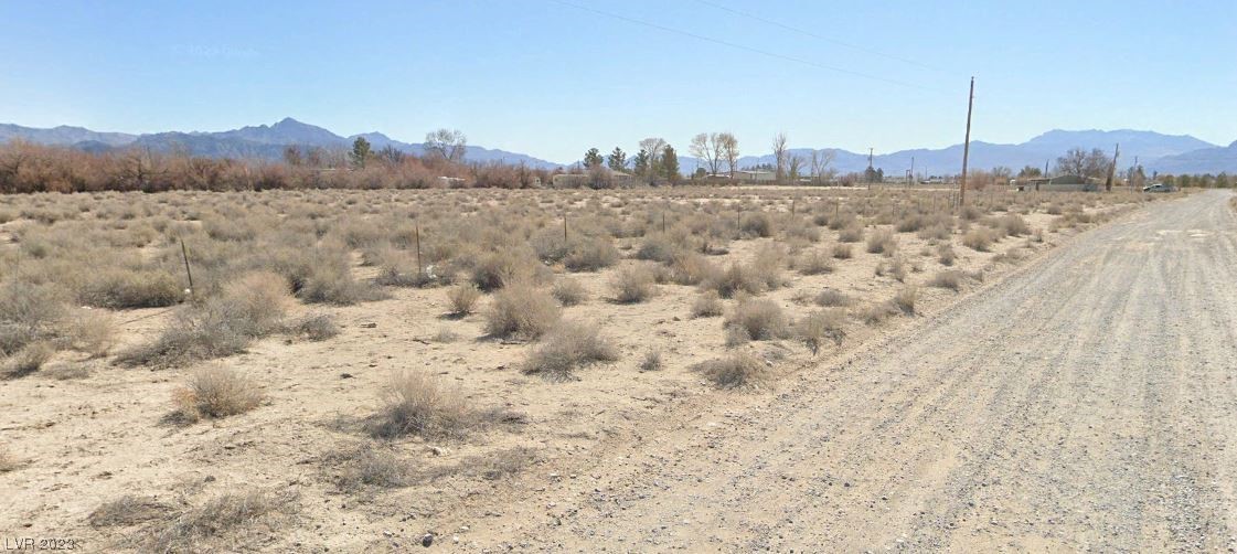 Photo 4 of 6 of 120 N Mojave Street land