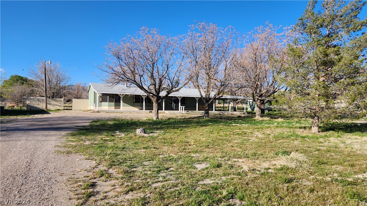 Photo 13 of 19 of 490 W Onyx Avenue mobile home