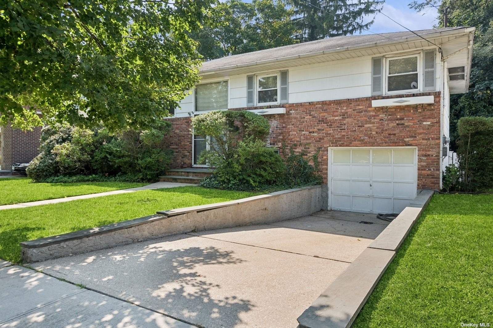 Photo 2 of 21 of 46 Meldon Avenue house