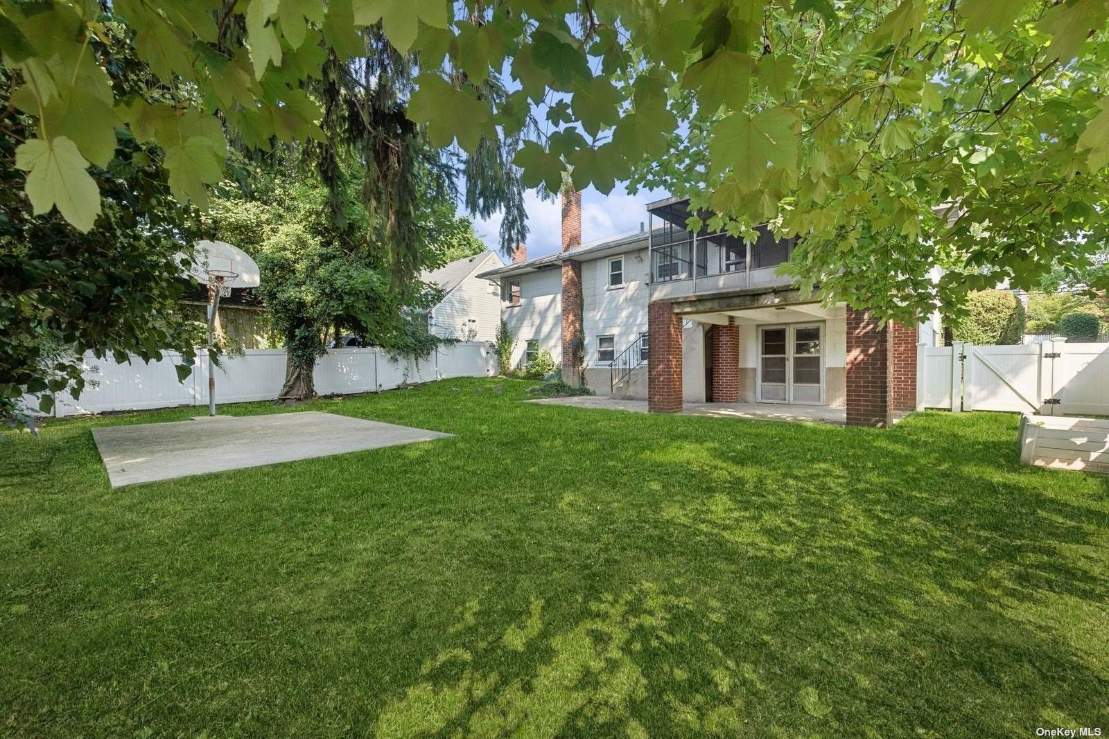 Photo 3 of 21 of 46 Meldon Avenue house