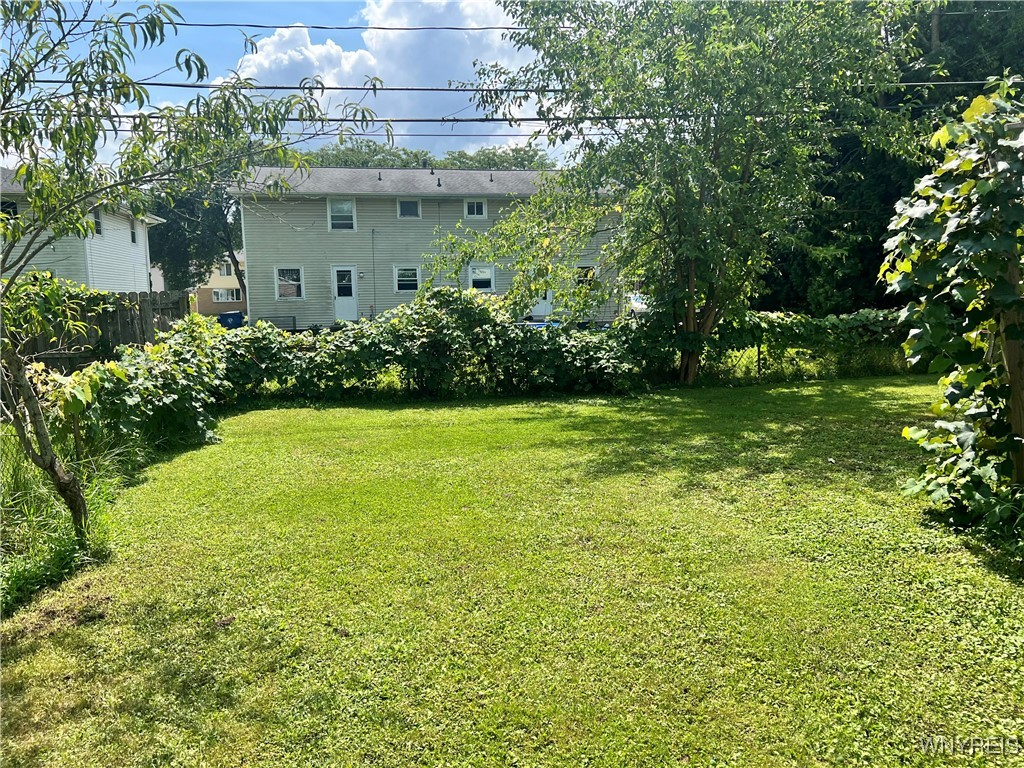 Photo 16 of 17 of 231 Bucyrus Drive house