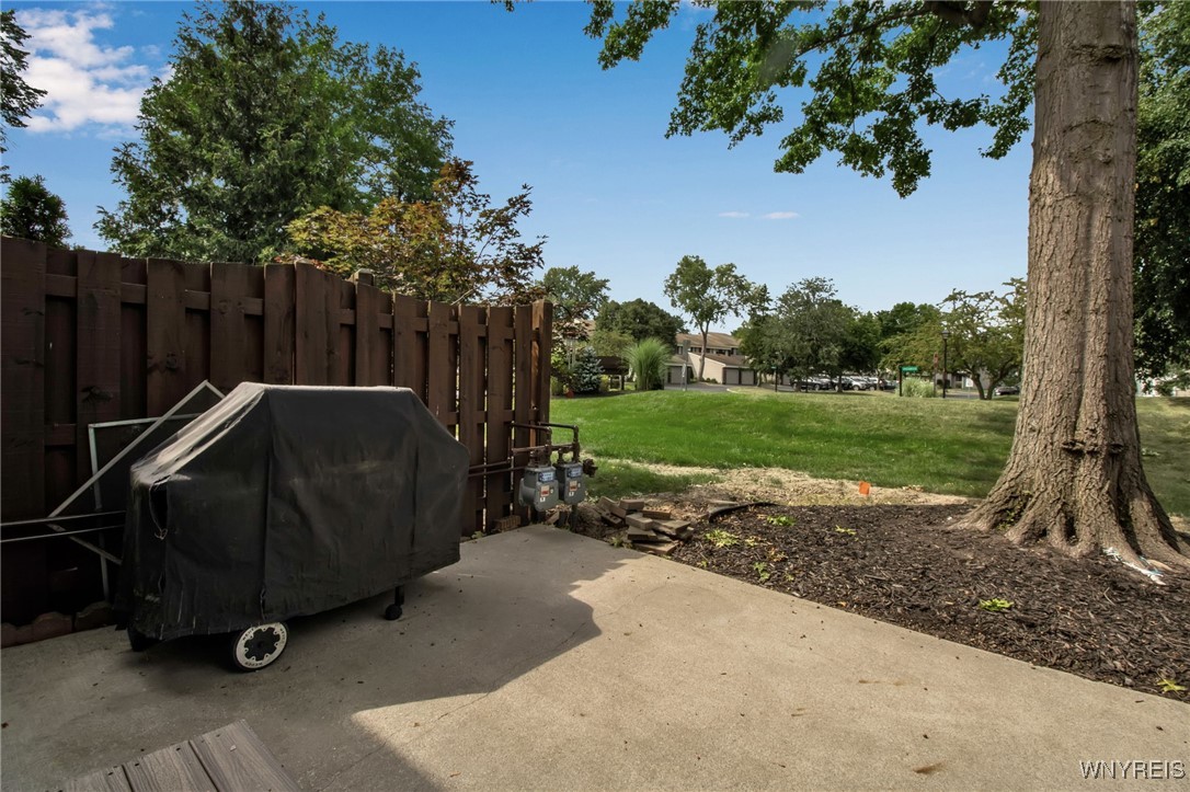 Photo 8 of 44 of 1755 Charlesgate Circle condo