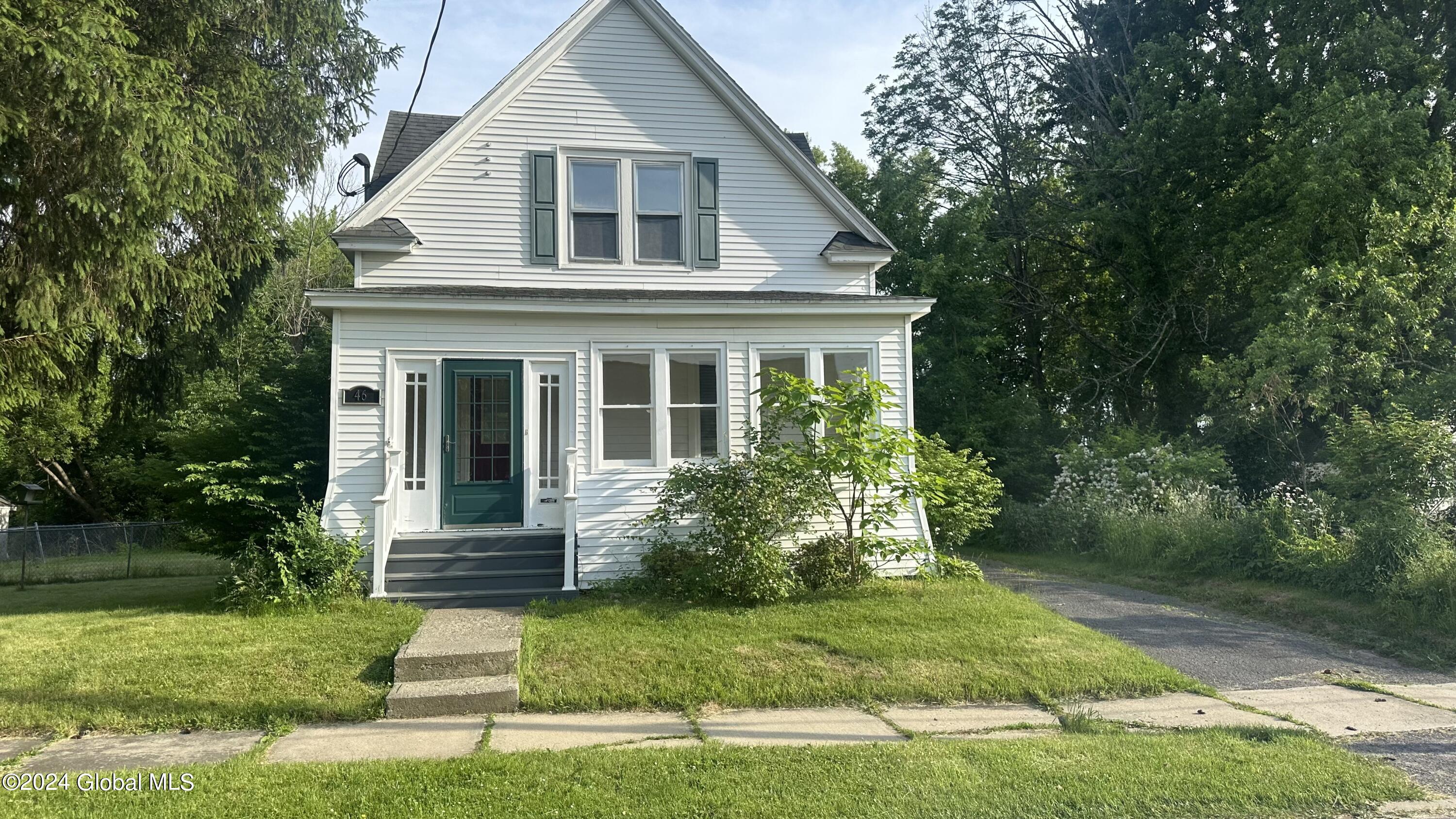 Photo 1 of 13 of 46 Sanford Avenue house