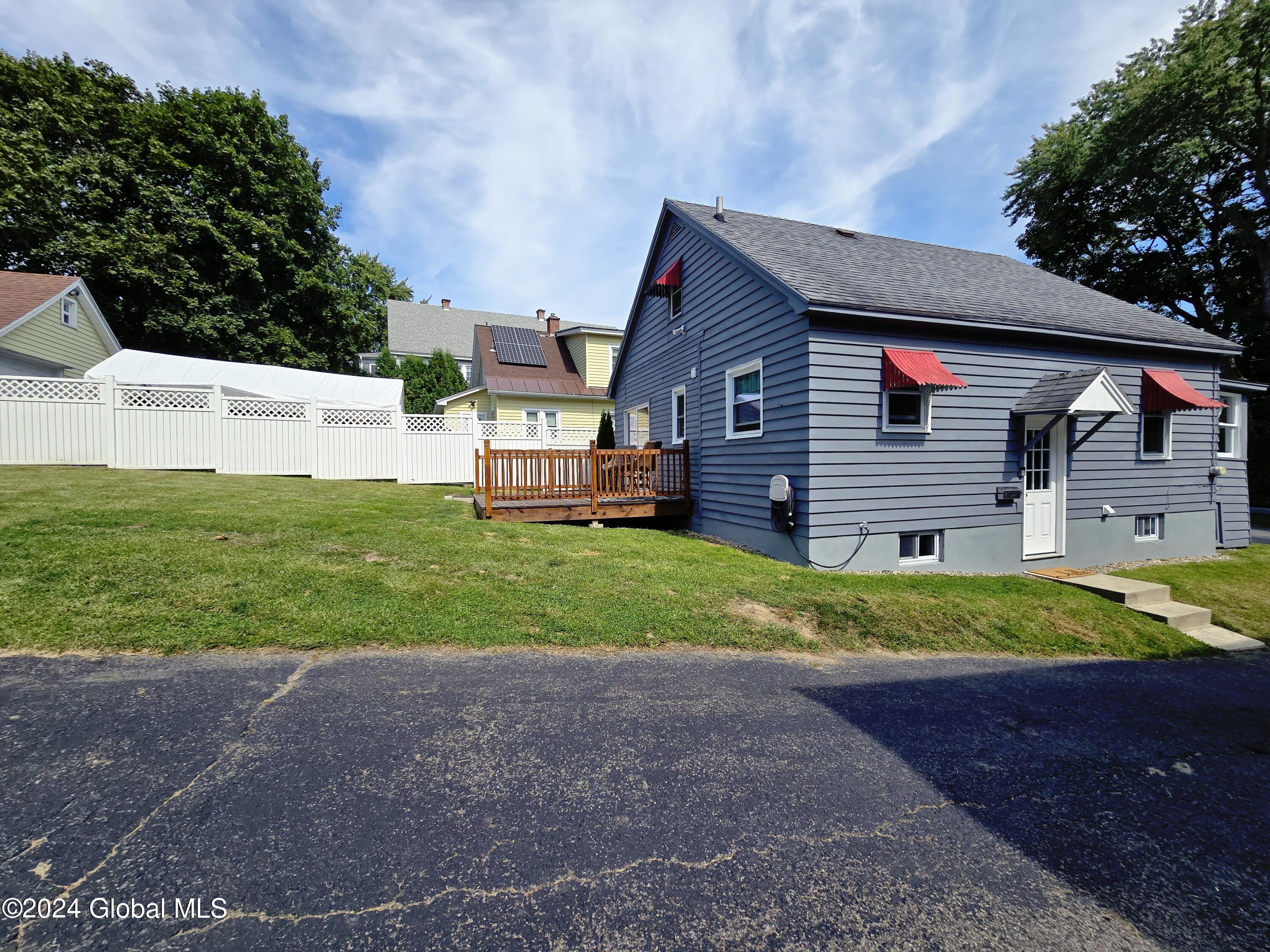 Photo 37 of 38 of 164 Brookside Avenue house