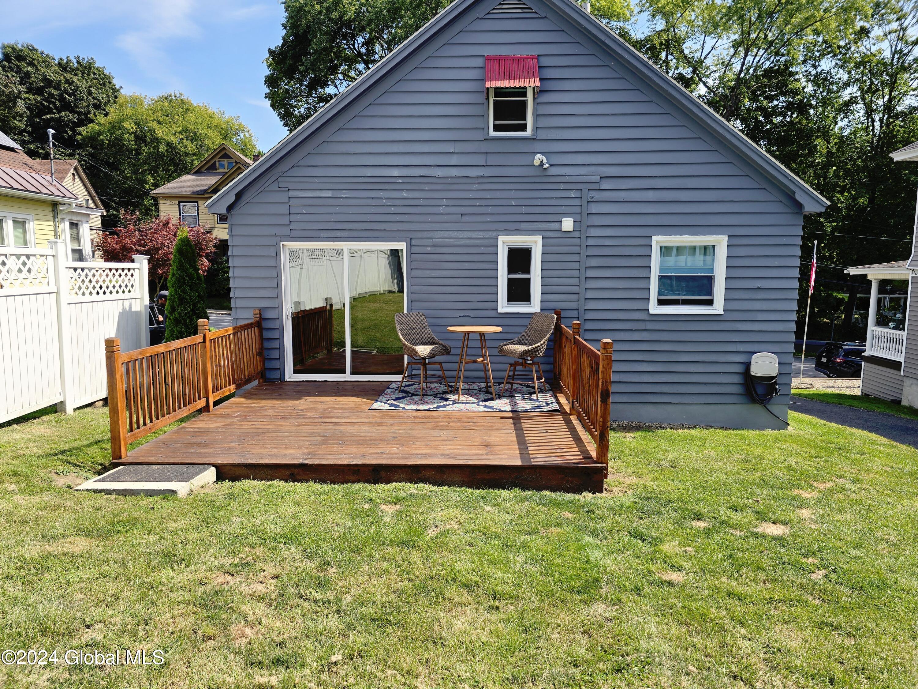 Photo 5 of 38 of 164 Brookside Avenue house