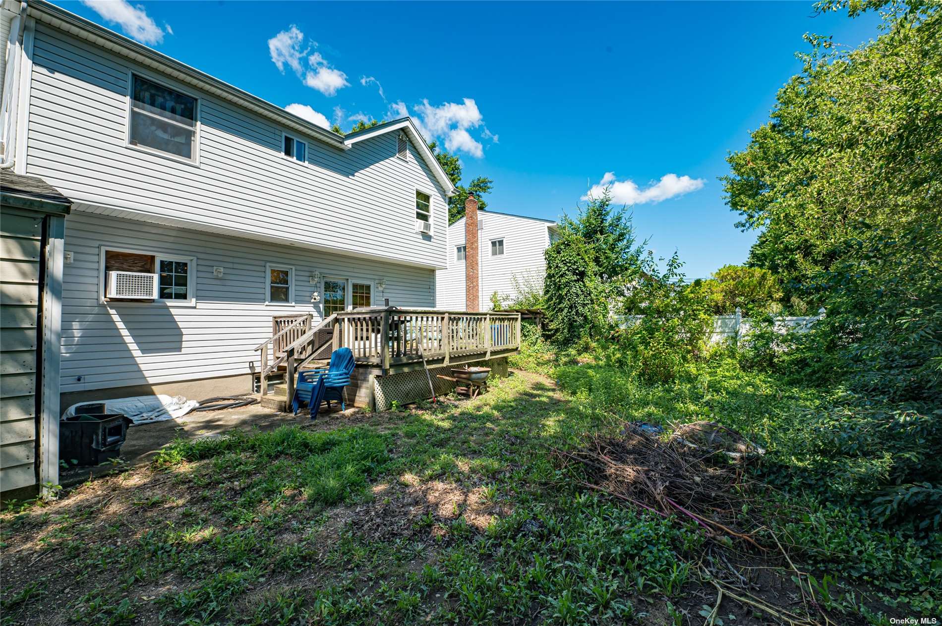 Photo 20 of 21 of 17 Totten Street house