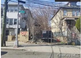 Photo 1 of 1 of 1981 Crotona Avenue land