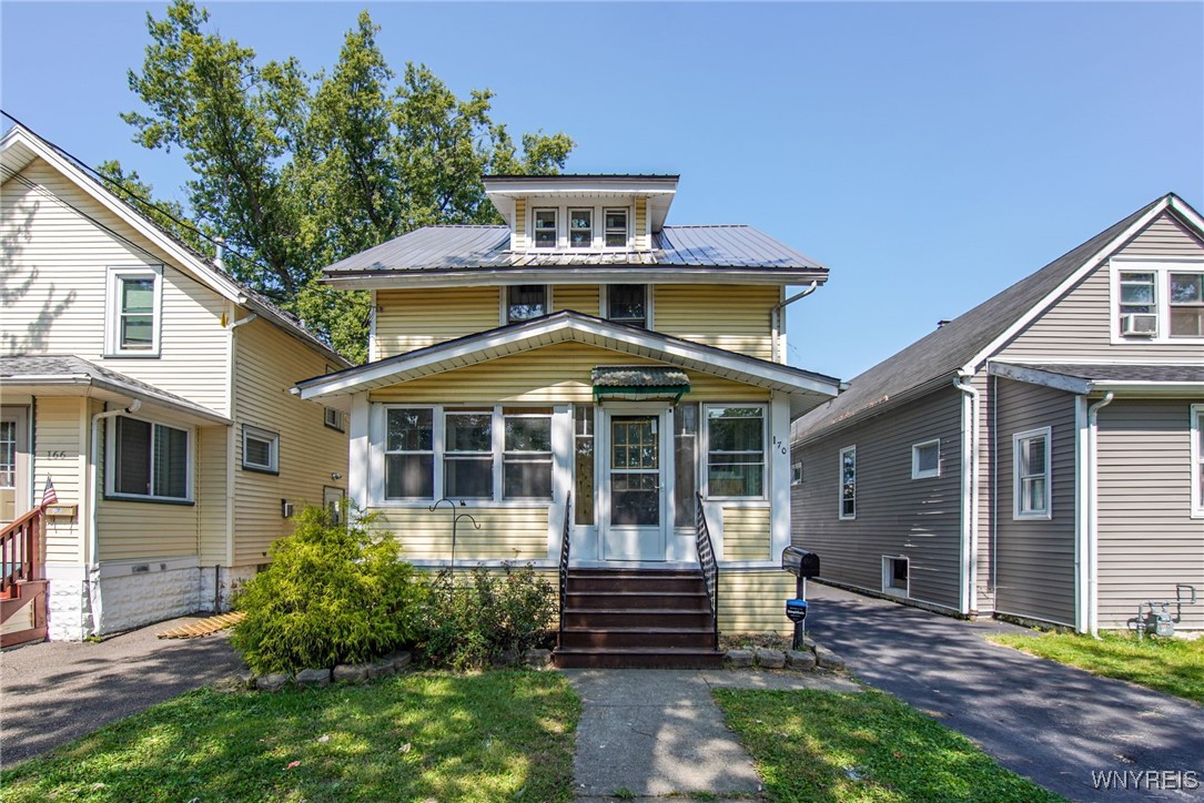 Photo 1 of 40 of 170 Amber Street house