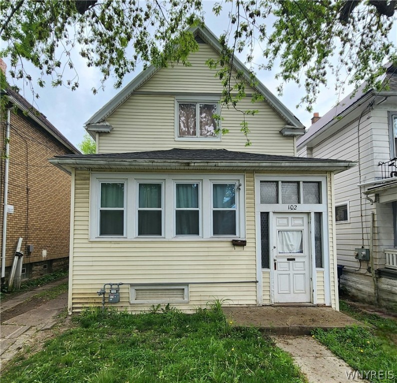 Photo 1 of 23 of 102 Briscoe Avenue house