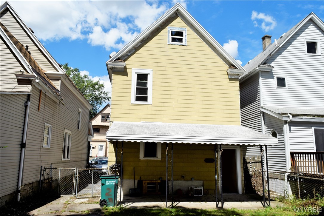 Photo 4 of 49 of 23 Norman Avenue house