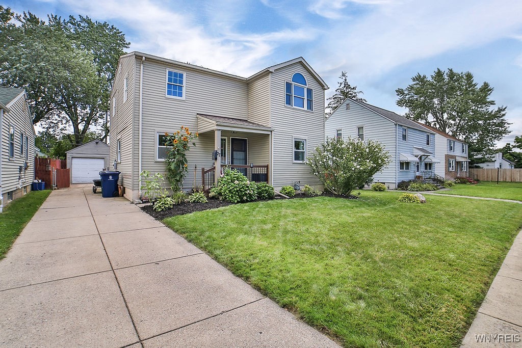 Photo 2 of 50 of 27 Gunnell Avenue house