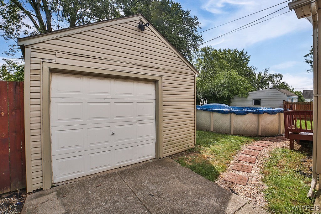 Photo 9 of 50 of 27 Gunnell Avenue house