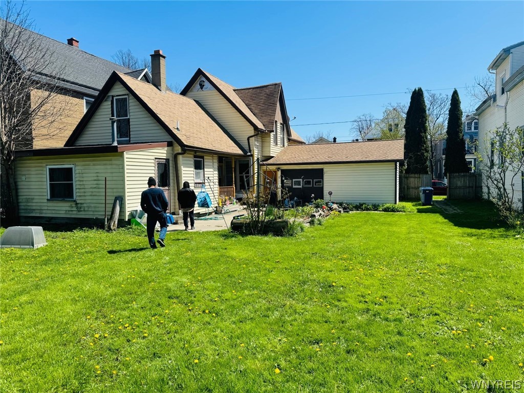 Photo 14 of 15 of 42 Weyand Avenue house