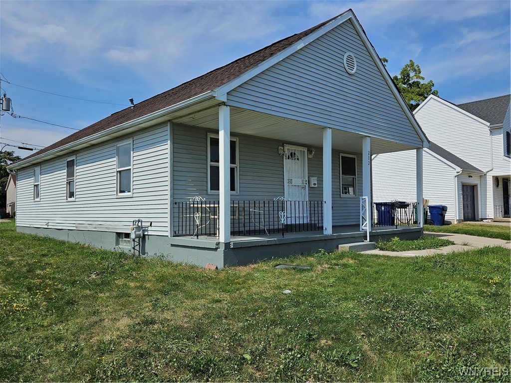 Photo 2 of 37 of 202 Purdy Street house