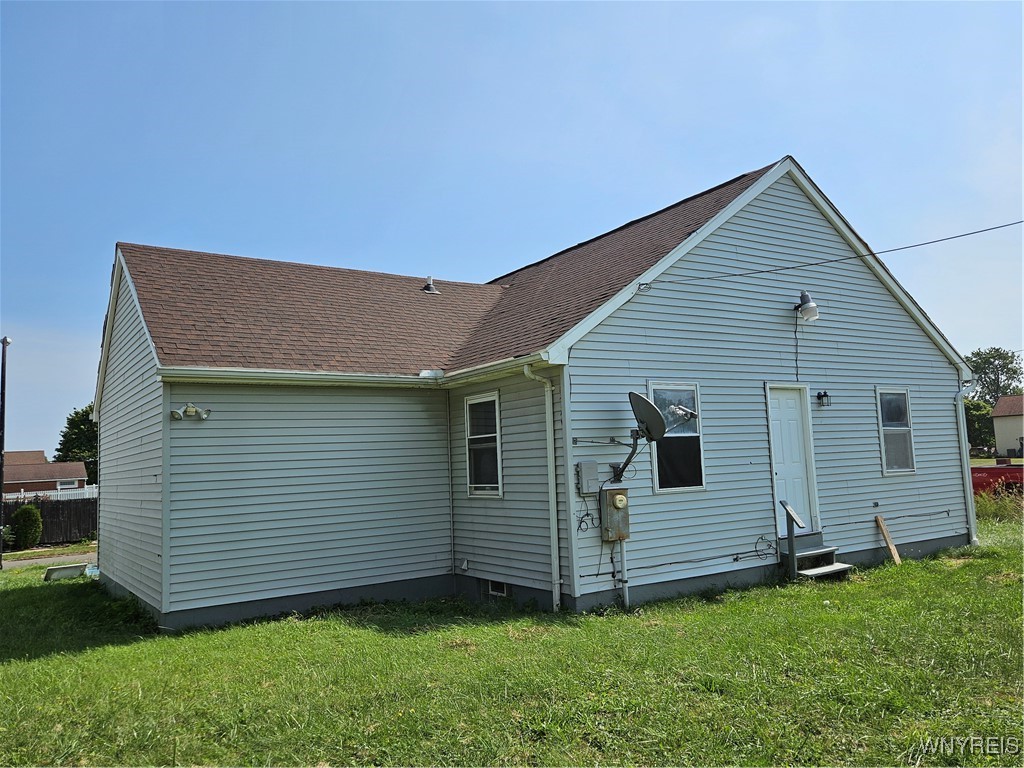 Photo 4 of 37 of 202 Purdy Street house