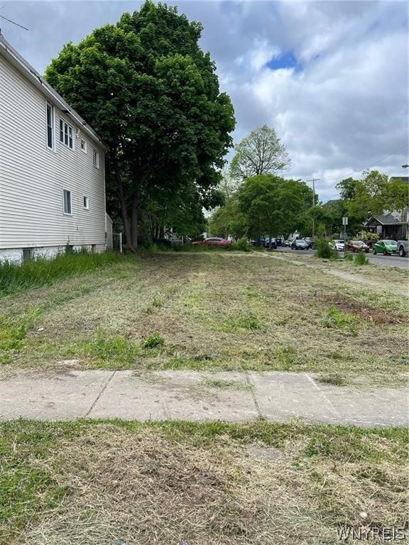 Photo 1 of 4 of 178 Vermont Street land