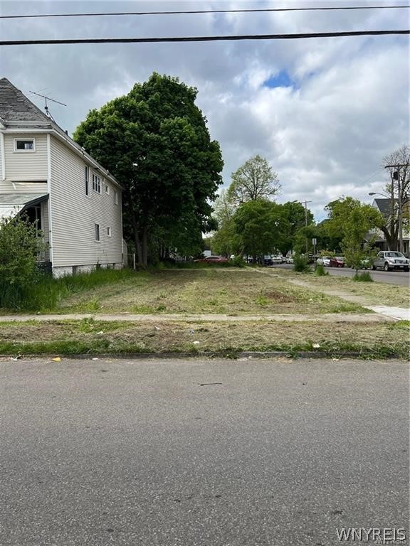 Photo 2 of 4 of 178 Vermont Street land