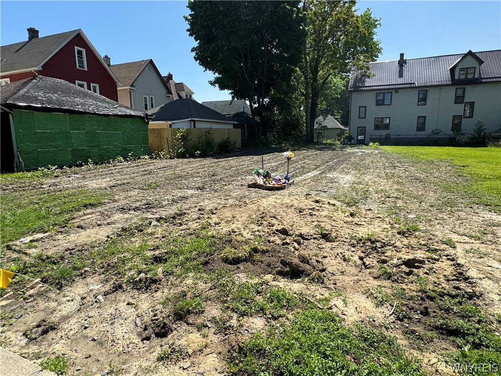 Photo 2 of 5 of 167 Parkview Avenue land