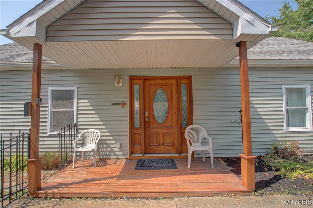 Photo 4 of 33 of 60 Knox Avenue house