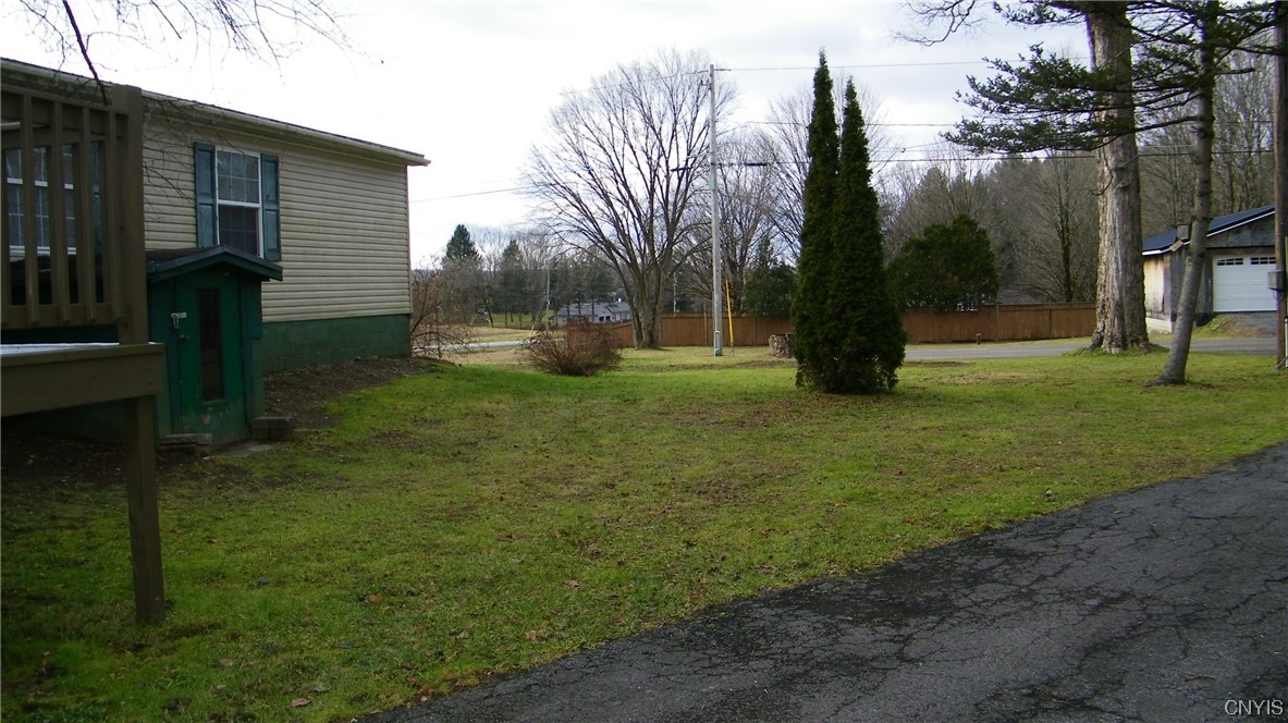 Photo 34 of 36 of 2487 Nys Rt 69 & Shady Lake Rd mobile home