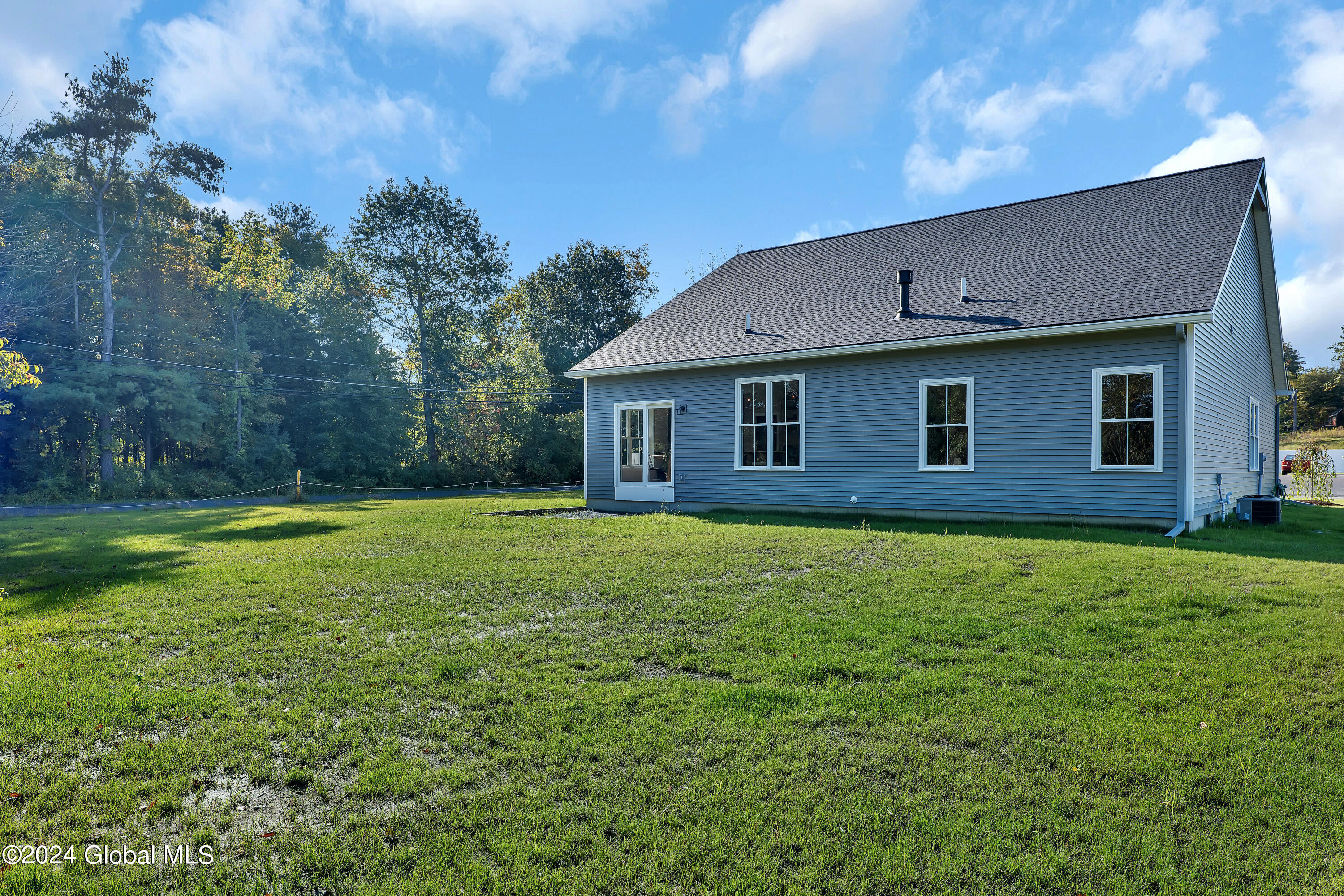 Photo 5 of 36 of 124 Schuurman Road house