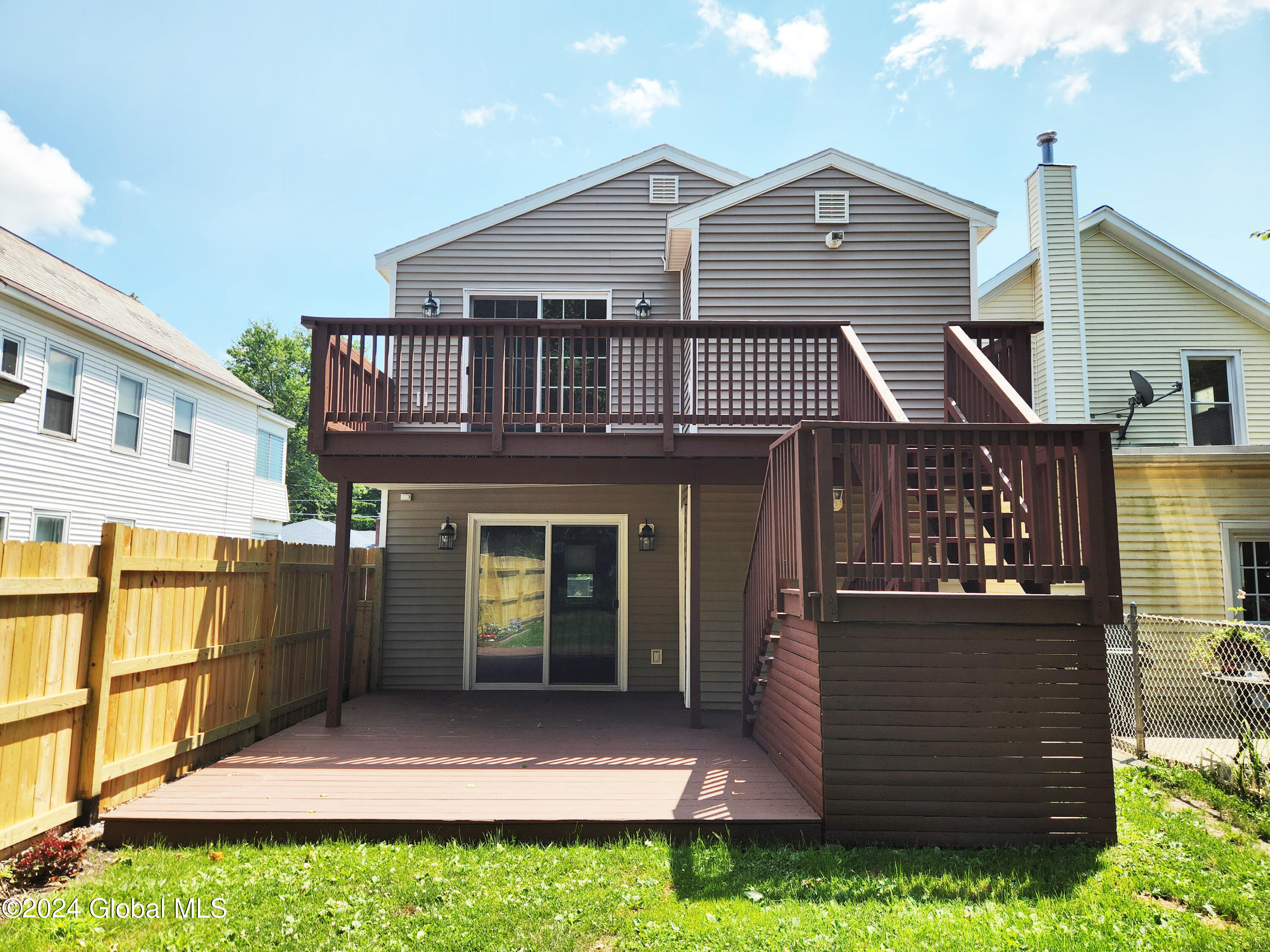 Photo 6 of 37 of 5 Masten Avenue house